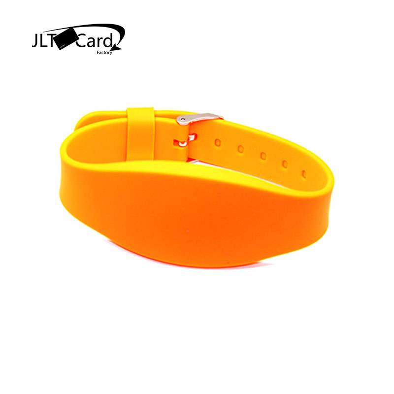 Free sample custom printable smart rfid bracelet passive silicone nfc wristband NTAG213 144bytes key tag rfid fitness wristband