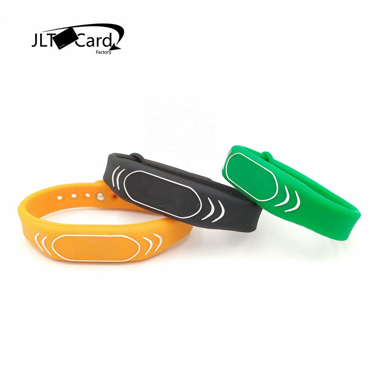Debossed Logo Waterproof Bracelet Wristbands 13.56 MHz MIFARE DESFire EV1 4K Silicone Rfid Wristband